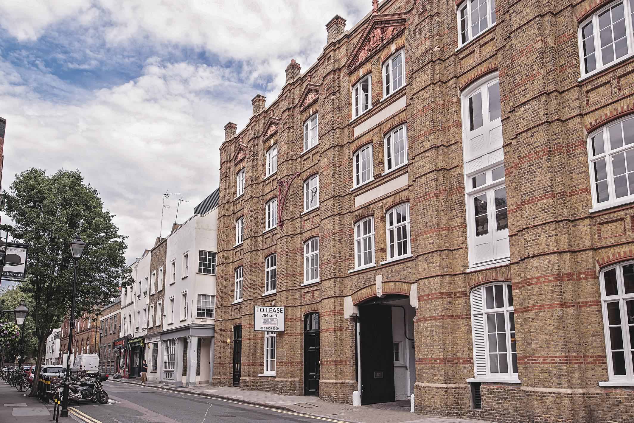 Bowling Green Lane, Central London - Designed by ATELIERwest Ltd. 1