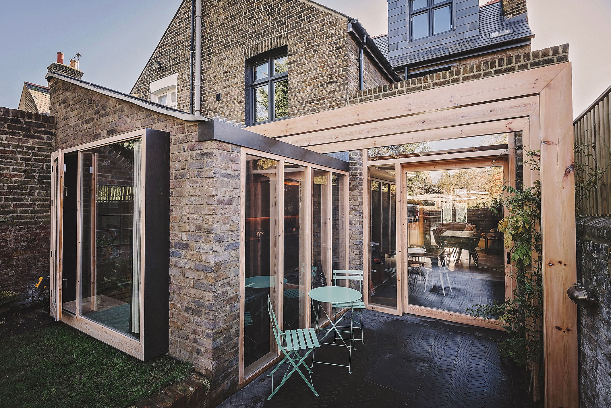 Kew House - Designed by ATELIERwest Ltd. 1